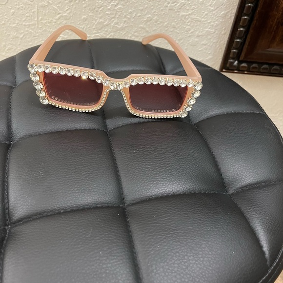 Bling Sunglasses Pinkish/ Nude in color - Picture 3 of 3